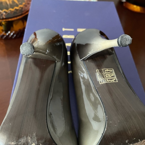 Stuart Weitzman Ombré Grey Heels - Picture 10 of 14